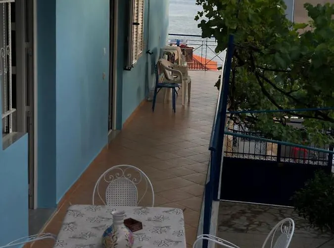 Dina House 4*