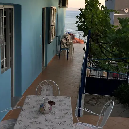 Dina House 4*