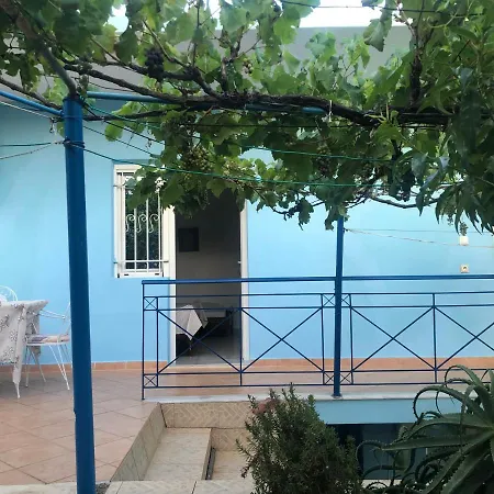 Guest house Dina House