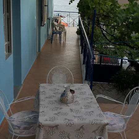 Dina House Himare