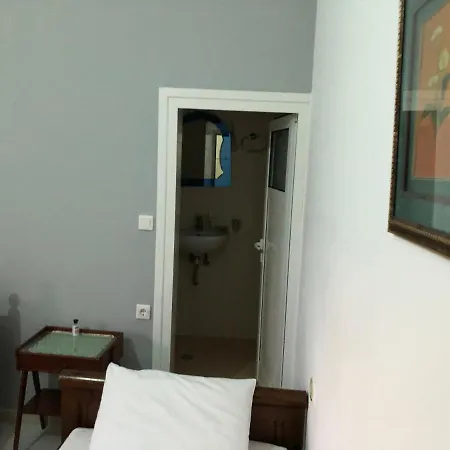 Guest house Dina House *