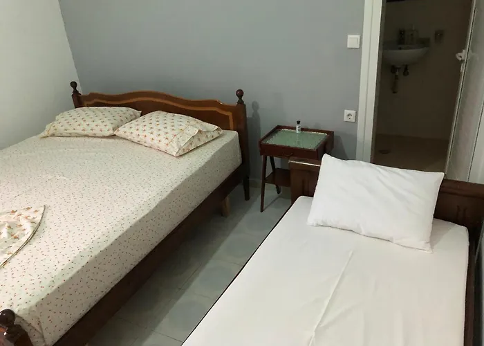 Dina House Guest house Himare