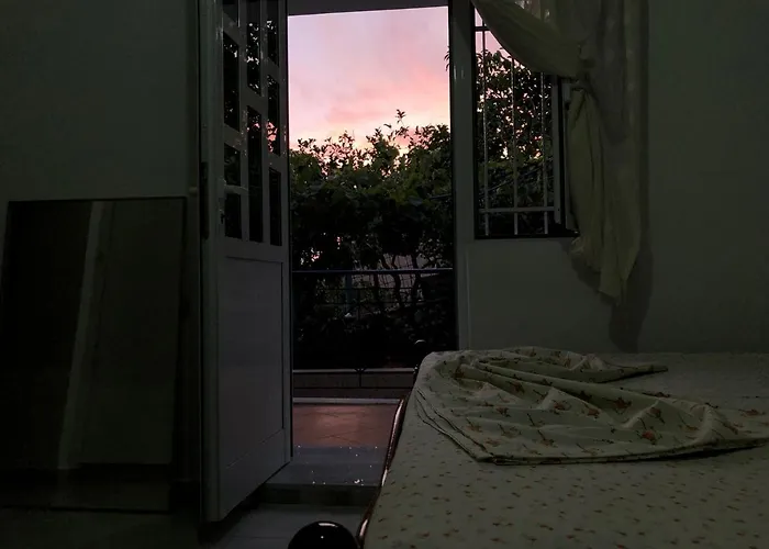 Dina House 3* Himare