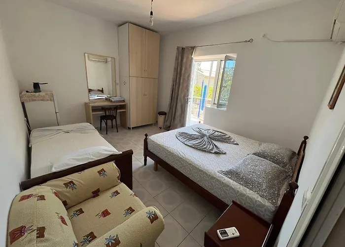 Guest house Dina House