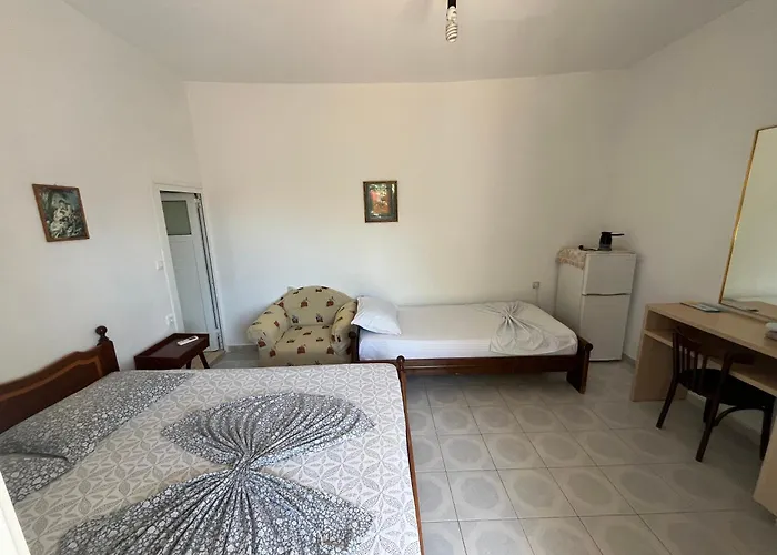 Guest house Dina House 3*